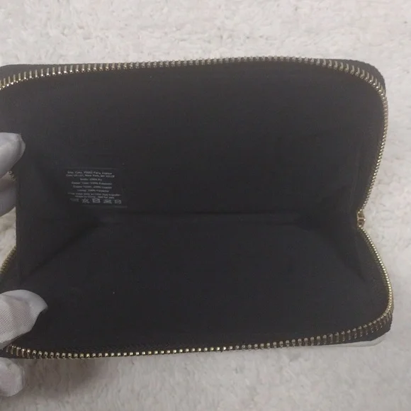 Daisy Marc Jacobs Pouch White Ivory Wallet Clutch - Picture 8 of 11